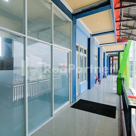 Grand Kencana Guesthouse Syariah Near Wisata Bahari Lamongan Paciran Екстериор снимка